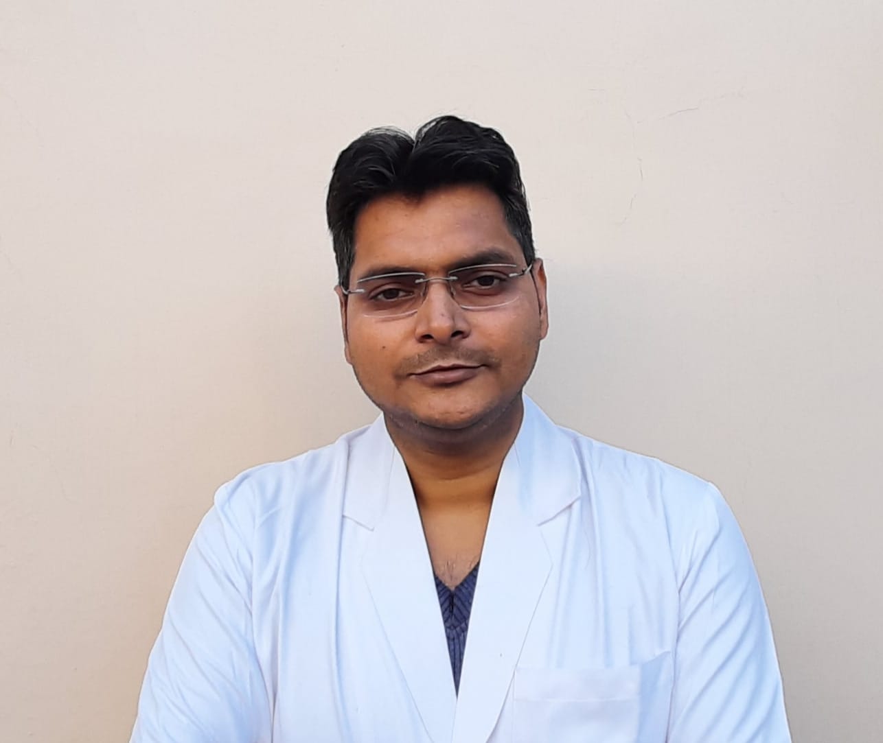 Dr. Abhinav Jain (MDS)