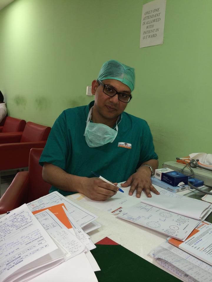 Dr. Neeraj MBBS, MS (Ophthal)